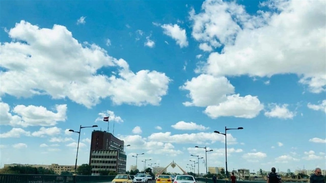 بالصورة.. موجة خريفية تدخل العراق