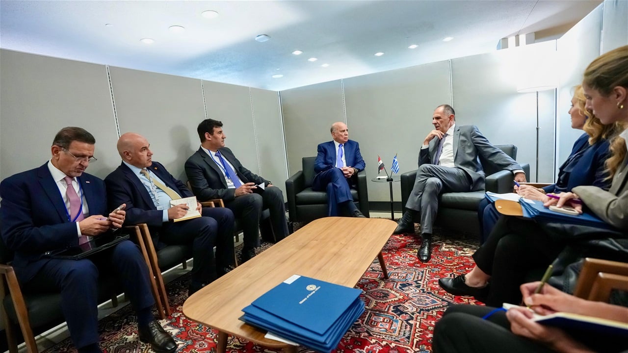 بغداد وأثينا تبحثان ملفات عدة بينها سمات الدخول