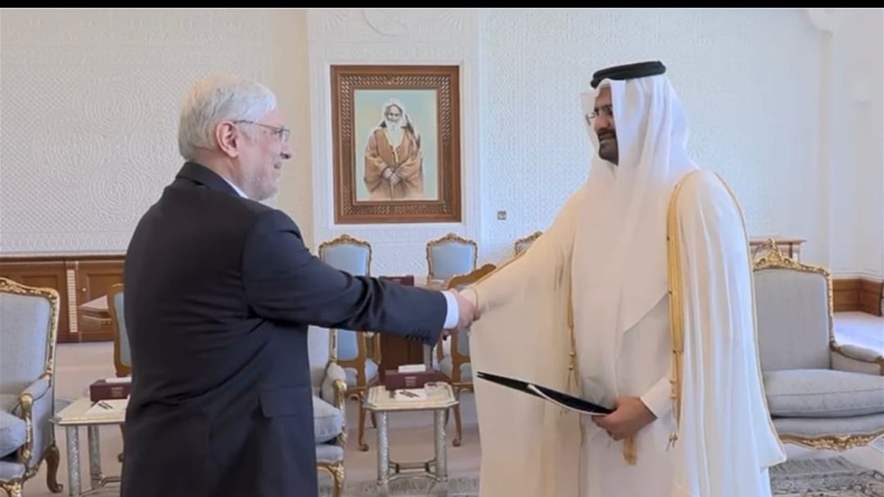 السفير العراقي الجديد يقدم أوراق اعتماده لدى قطر