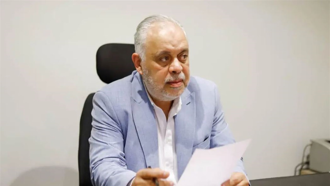 مصر.. نقابة المهن التمثيلية ترفض استقالة اشرف زكي  