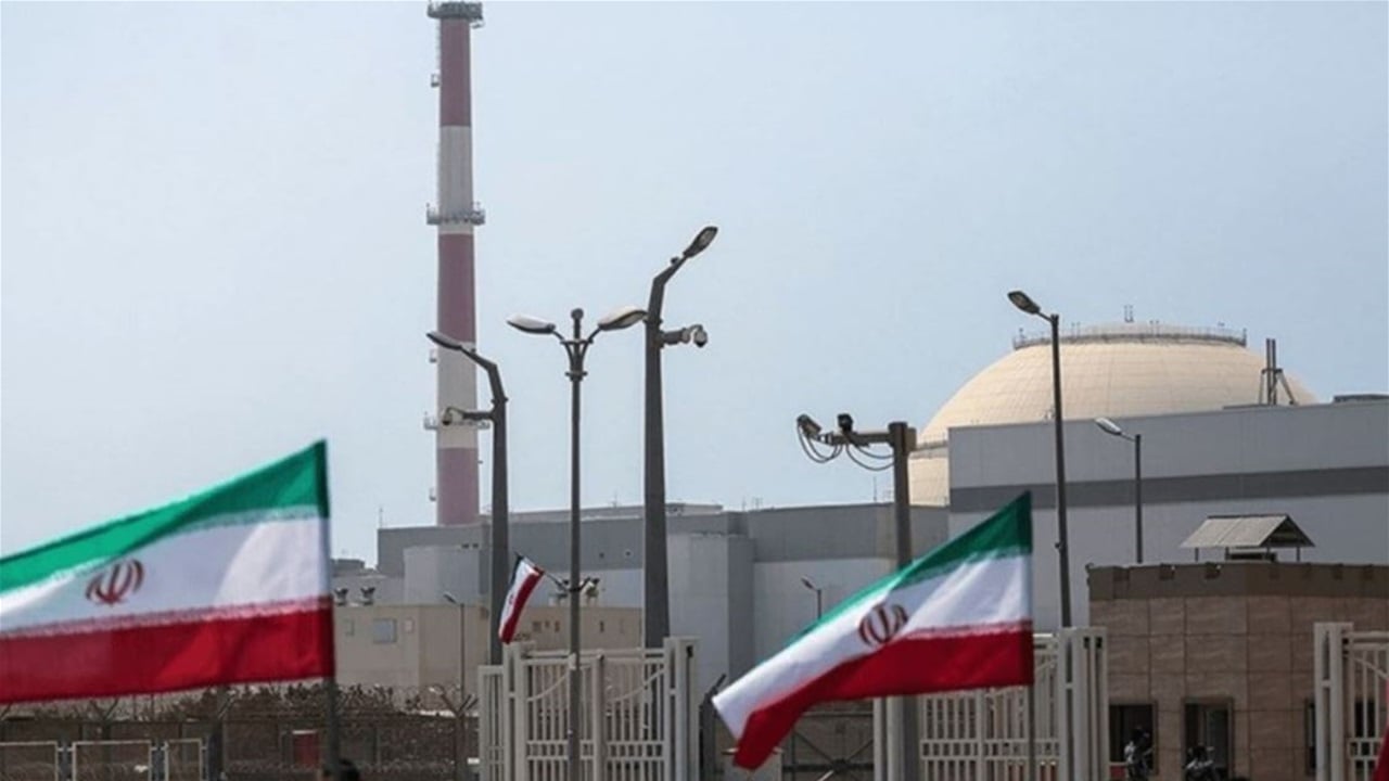 إيران وروسيا توقعان اتفاقًا بـ25 مليار دولار لبناء 4 محطات نووية