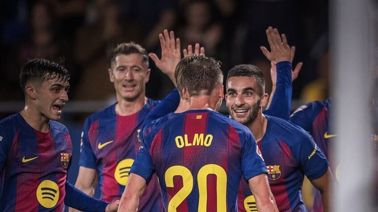 برشلونة يواجه سوسييداد بحثاً عن الصدارة.. الموعد والقنوات الناقلة