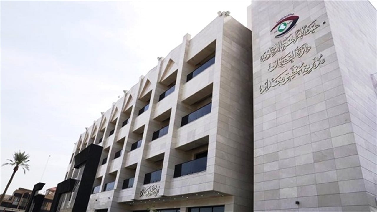 النزاهـة تضـبط مهنـدساً متلبـساً بالرشـوة والابتــزاز بمديرية طرق وجسور كربلاء