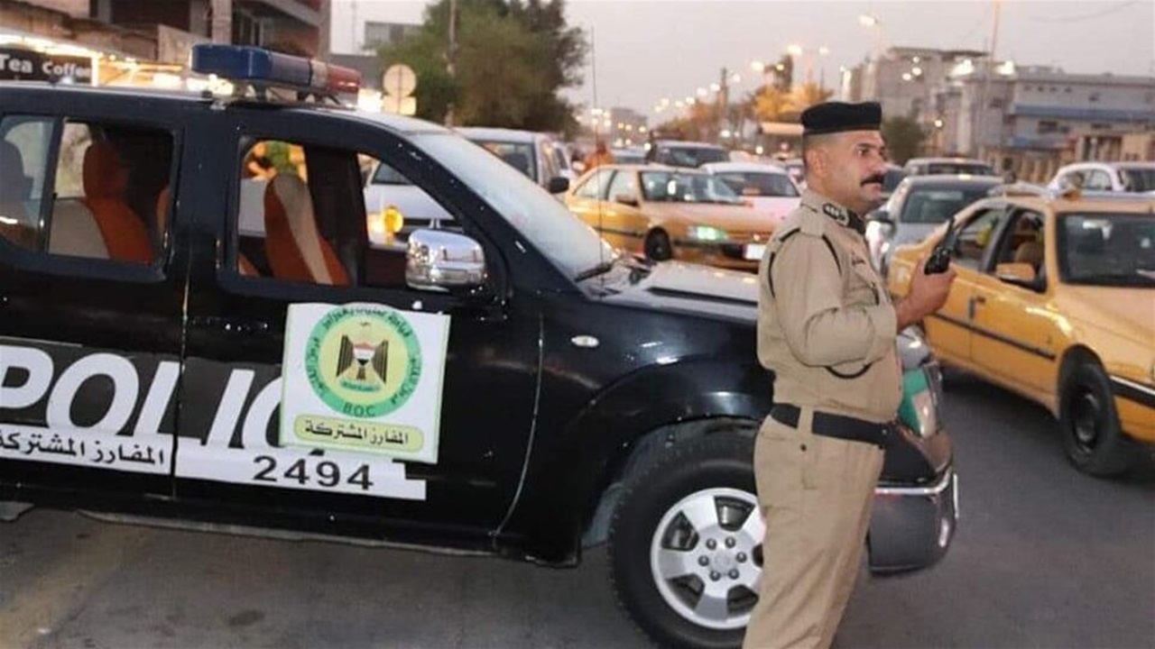 حصاد السيطرات &quot;المفاجئة&quot; ببغداد.. اعتقال تجار مخدرات وضبط 268 بطاقة ناخب