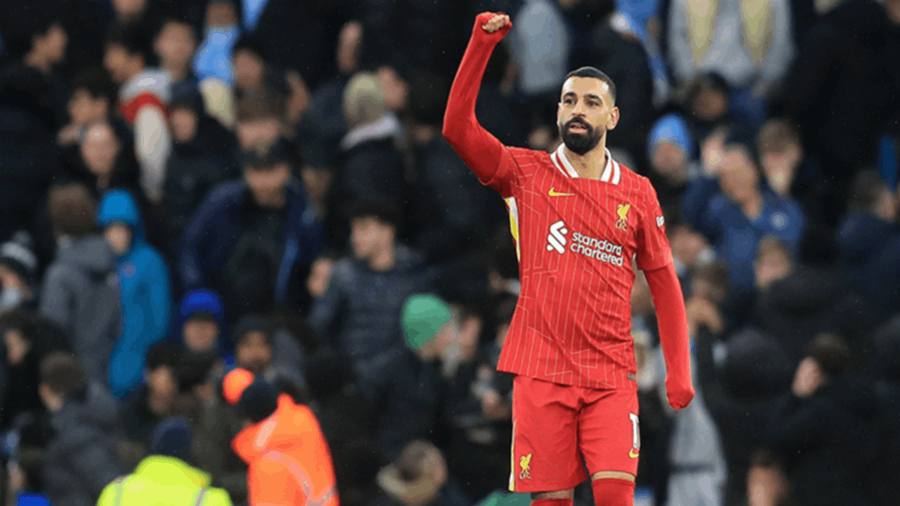 قائد ليفربول يوضح سبب تراجع أداء محمد صلاح