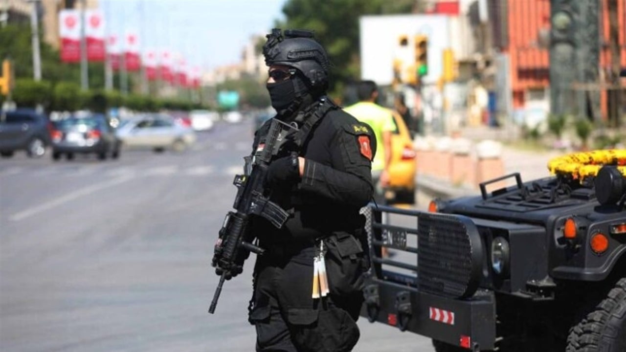 جهاز مكافحة الإرهاب يعتقل إرهابيا في كركوك ويدمر جحورا للتنظيم في نينوى