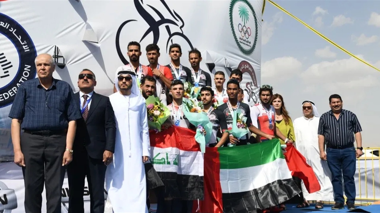 العراق يظفر بميداليتين فضيتين ضمن بطولة العرب للدراجات