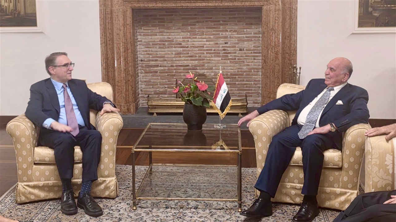 العراق يؤكد أهمية تشجيع الحوار البنّاء بين الأطراف السورية