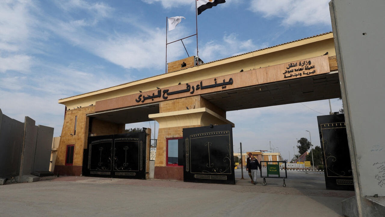جثث إسرائيلية تؤخر فتح معبر رفح