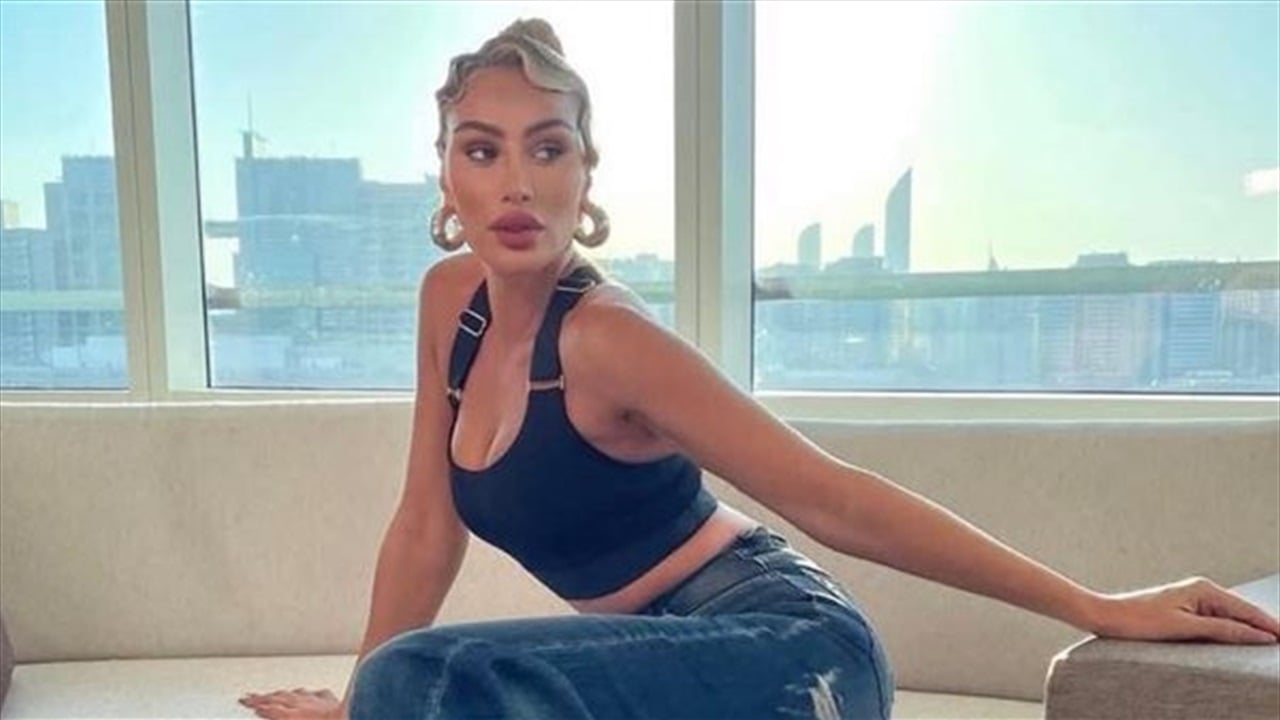 بالصور.. مايا دياب تستمتع بأجواء الجونة 