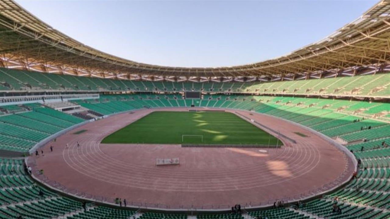 الداخلية تعلن عن قائمة المحظورات في الملاعب الكروية