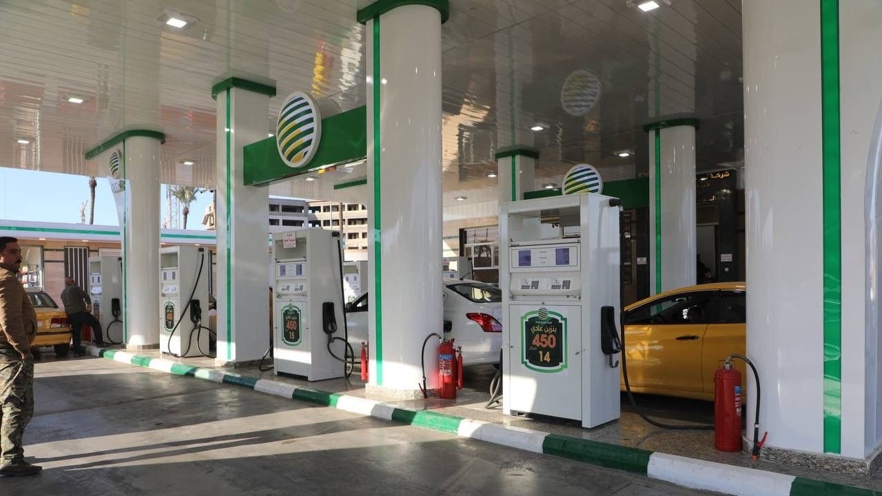 الحكومة تعلن اتخاذ جملة من الاجراءات الخاصة بمحطات الوقود وتعبئة الغاز