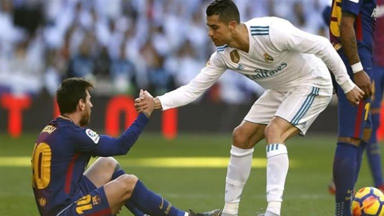 من الأفضل في كل مراكز الفريق الدون أم ميسي؟ 