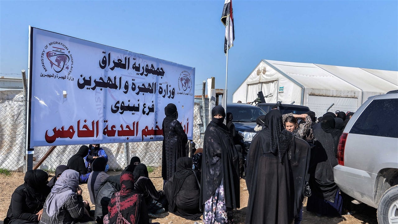 العراق يعيد 19 الف شخص من مخيم الهول