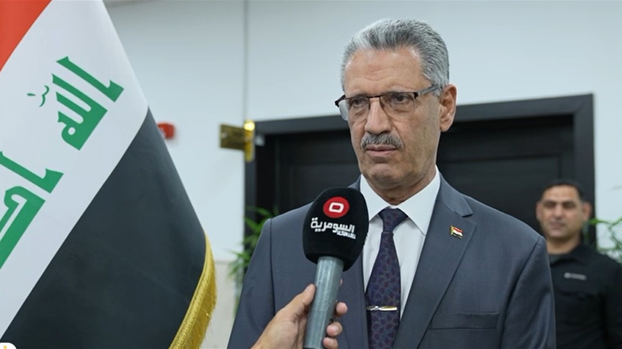 وزير النفط لـ السومرية: خسرنا 600 ألف برميل في اليوم بحريق البرجسية