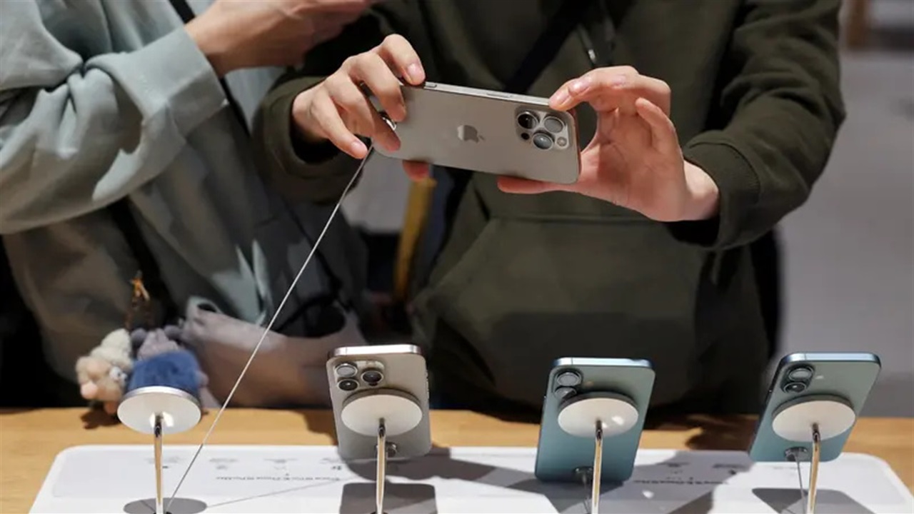 آيفون 20 بلا أزرار