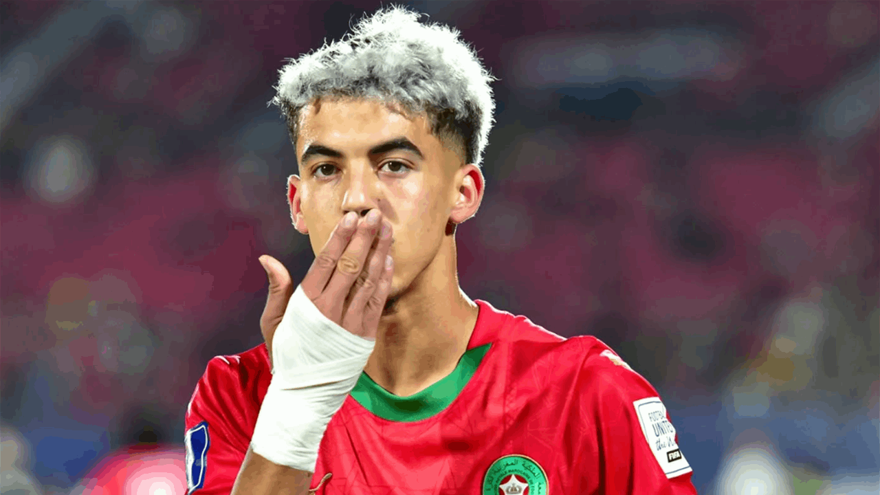 الموهبة المغربية تدفع برشلونة وإشبيلية للسباق عليها.. من هو زابيري؟
