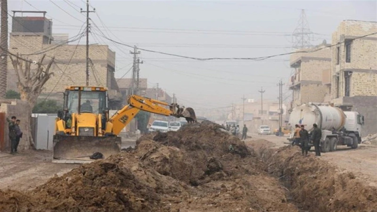 الجهد الخدمي مع قرب انتهاء الدورة الحكومية: آليات الدولة المتروكة نفذت 800 مشروع للمناطق المحرومة