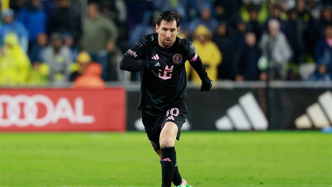 رقم تاريخي.. ميسي أول لاعب في تاريخ MLS يسجل 40 هدفًا في عام واحد