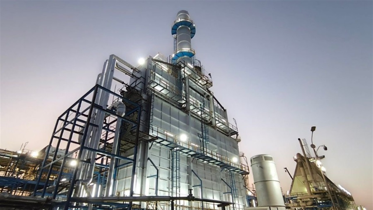 النفط تعلن بدء التشغيل التجريبي في مصفيي الشمال 2 وصلاح الدين 3