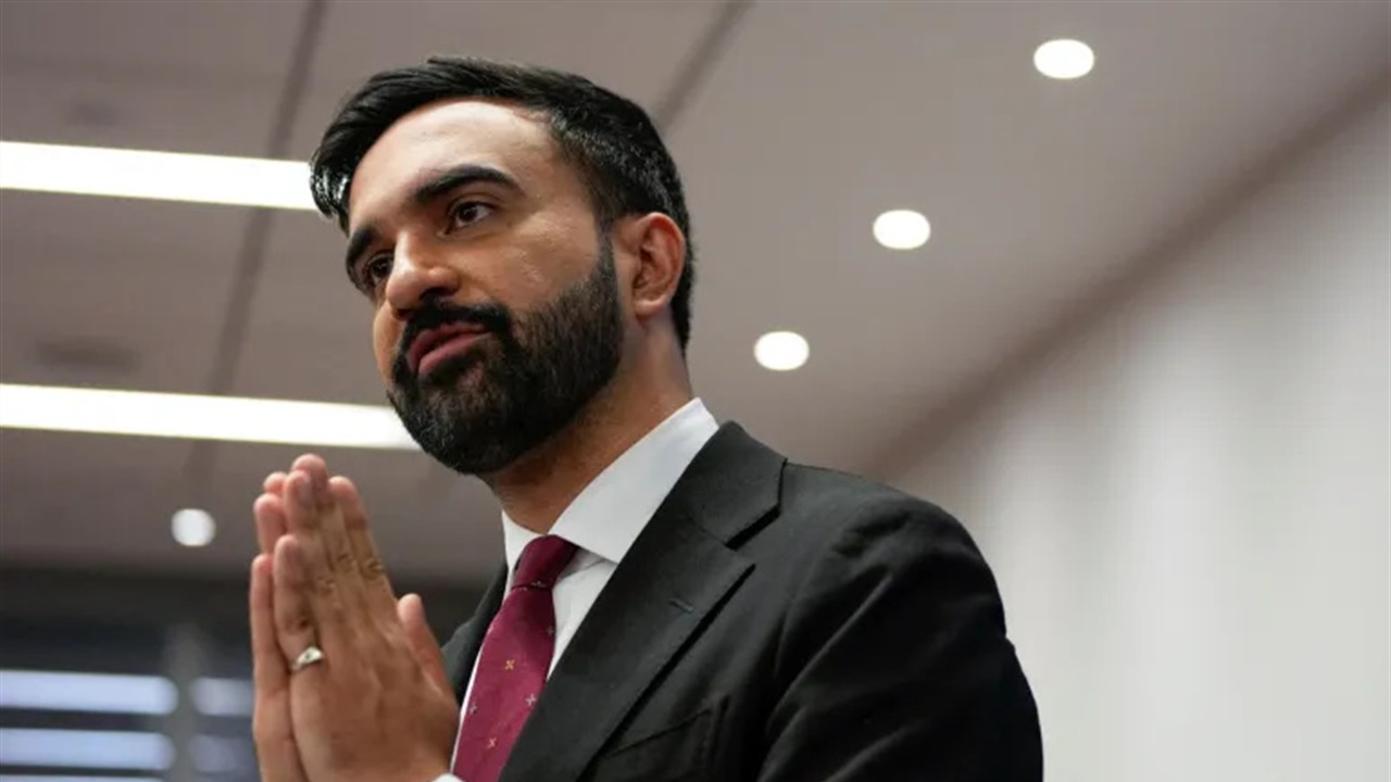 من هو زهران ممداني.. أول مسلم يتحدى ترامب ويفوز برئاسة نيويورك ؟