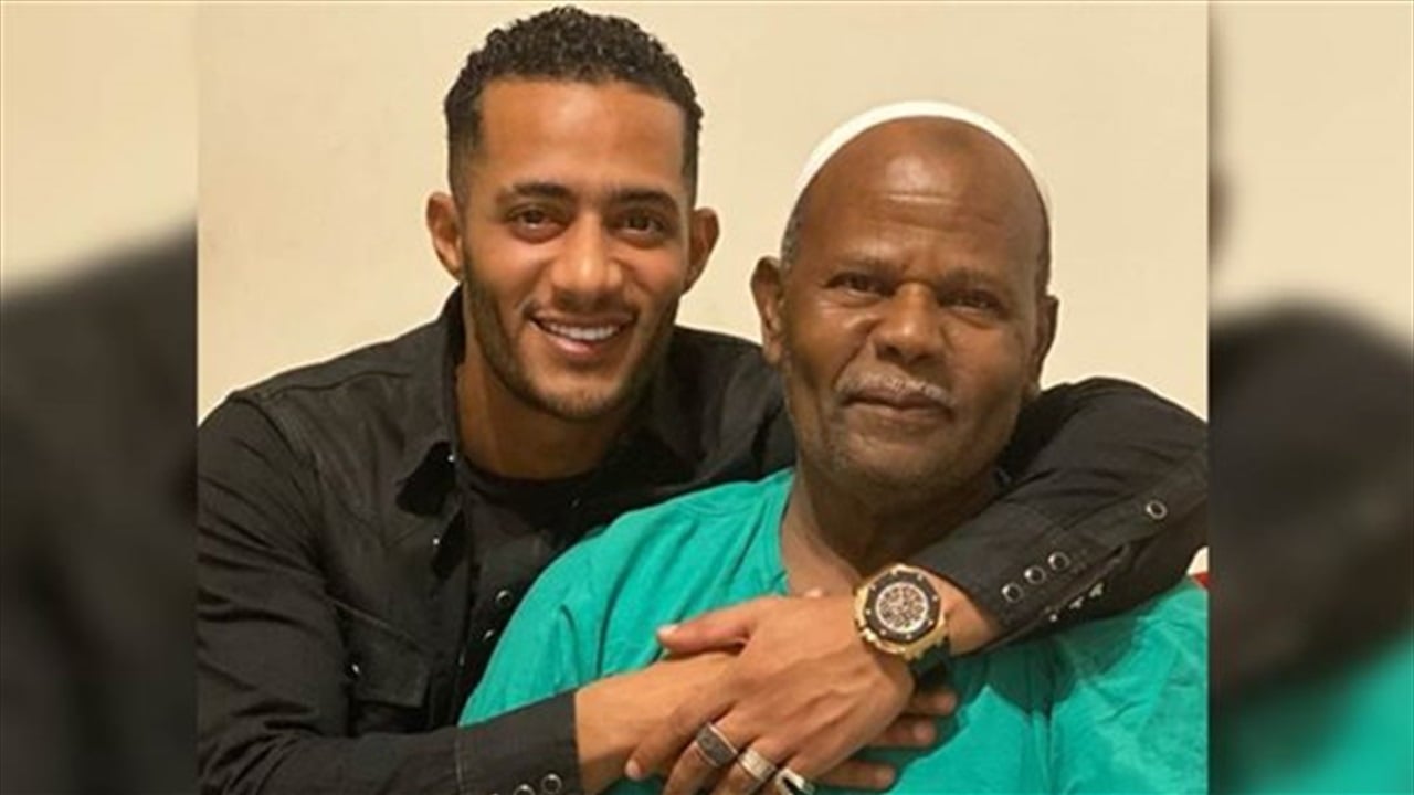 مصر.. الفنان محمد رمضان ينعى والده 