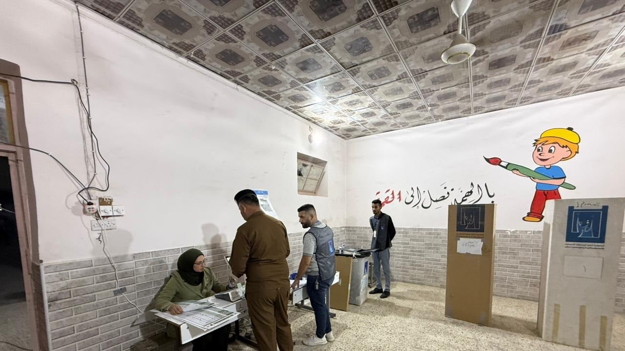 المباشرة بارسال نتائج انتخابات التصويت الخاص وعملية العد والفرز تبدأ بعد قليل