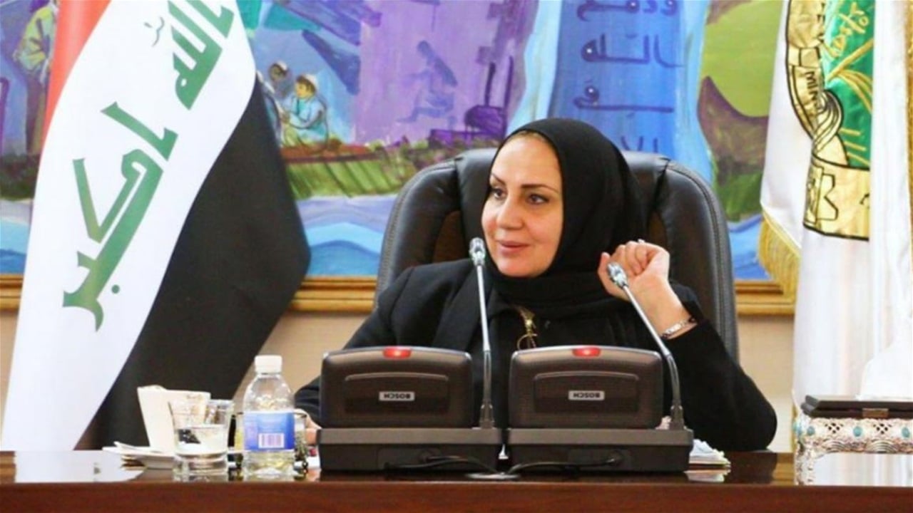 وزيرة سابقة تكشف تفاصيل عقد &quot;التأمين&quot; وتتحدث عن أول منصة تربوية