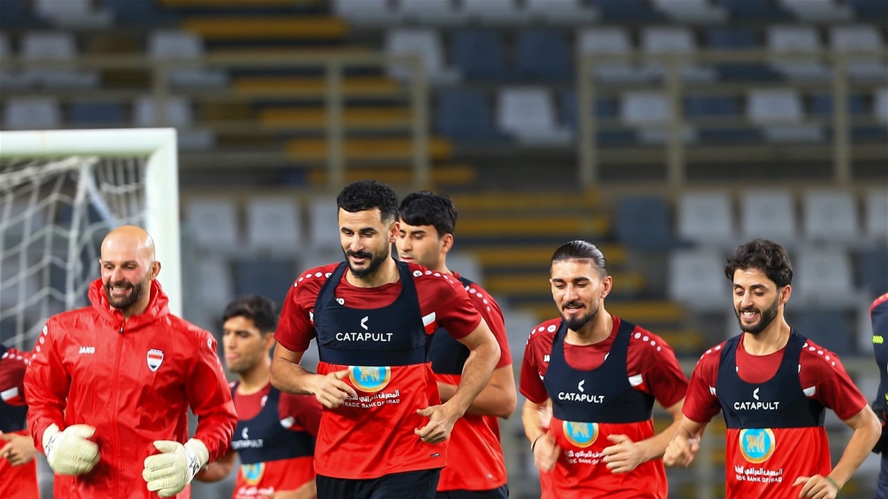 بالصور من أبو ظبي.. أسود الرافدين يستعدون لموقعة الخميس