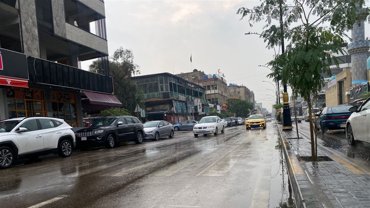 أمانة بغداد تستنفر لتصريف المياه بعد موجة الأمطار