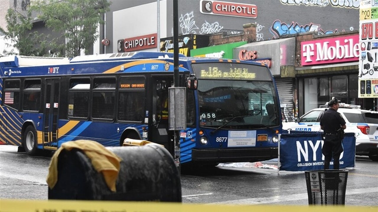 موكب نائب الرئيس الأمريكي يتعرض لحادث