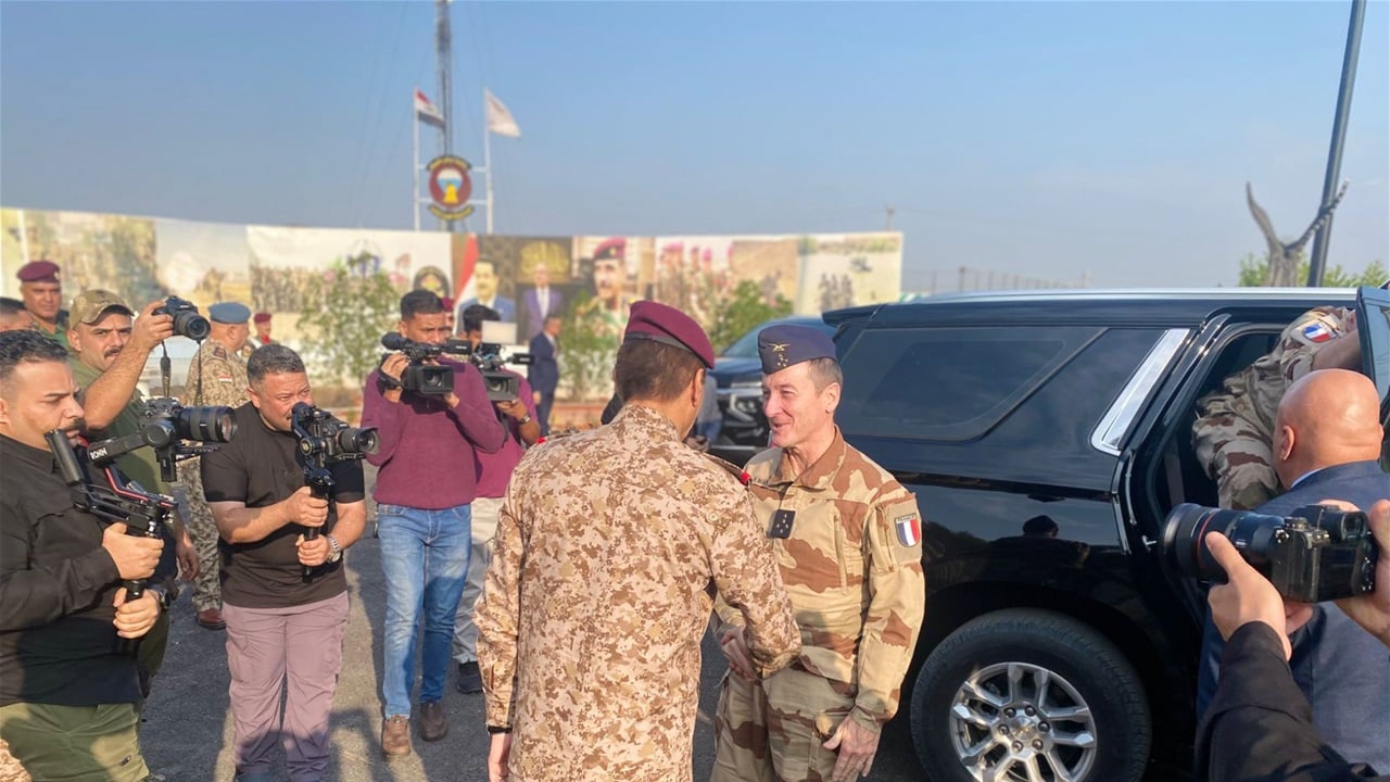 رئيس أركان الجيوش الفرنسية في بغداد.. وطيارو العراق سيقومون بـ&quot;فعاليات&quot; أمامه (صور)