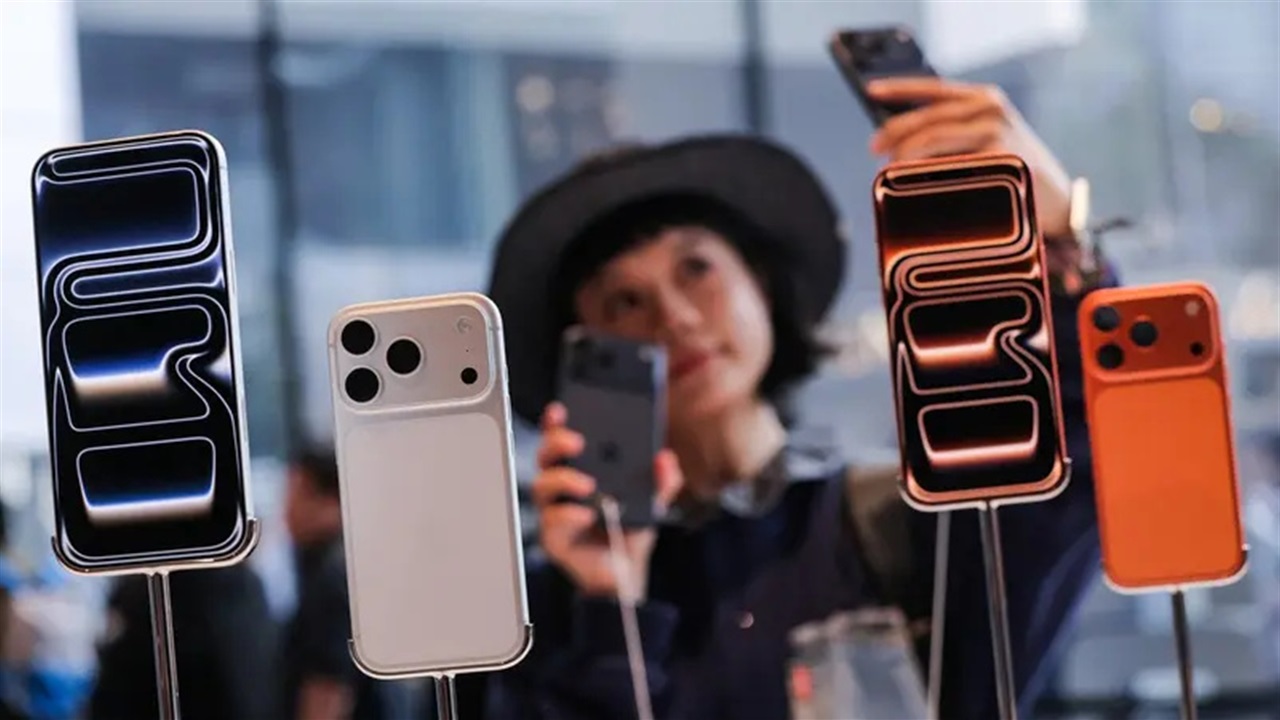 &quot;أبل&quot; تتخلى عن تقليدها السنوي.. جدول إصدار آيفون يتغير