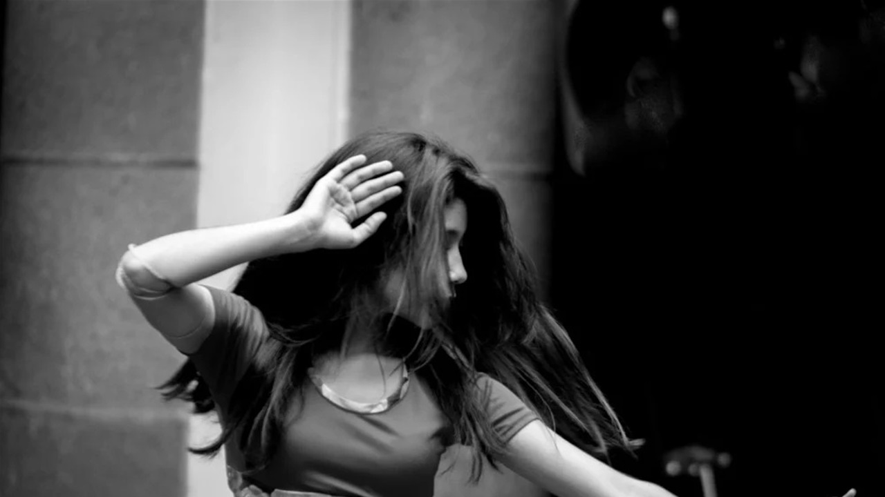 جزء في جسدك يرقص على الموسيقى دون أن تشعر.. ما هو ؟