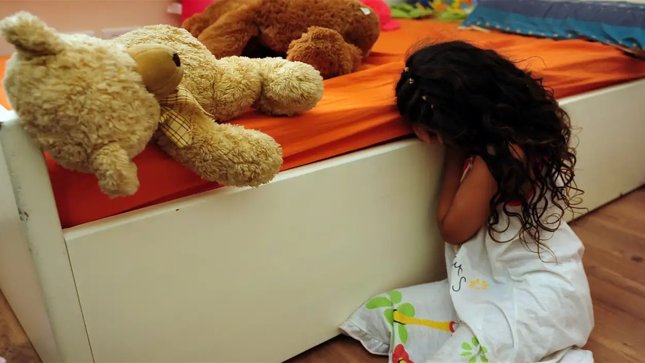 فرنسا.. تقارير صادمة عن تعرض مئات من الرضع لعنف جنسي 