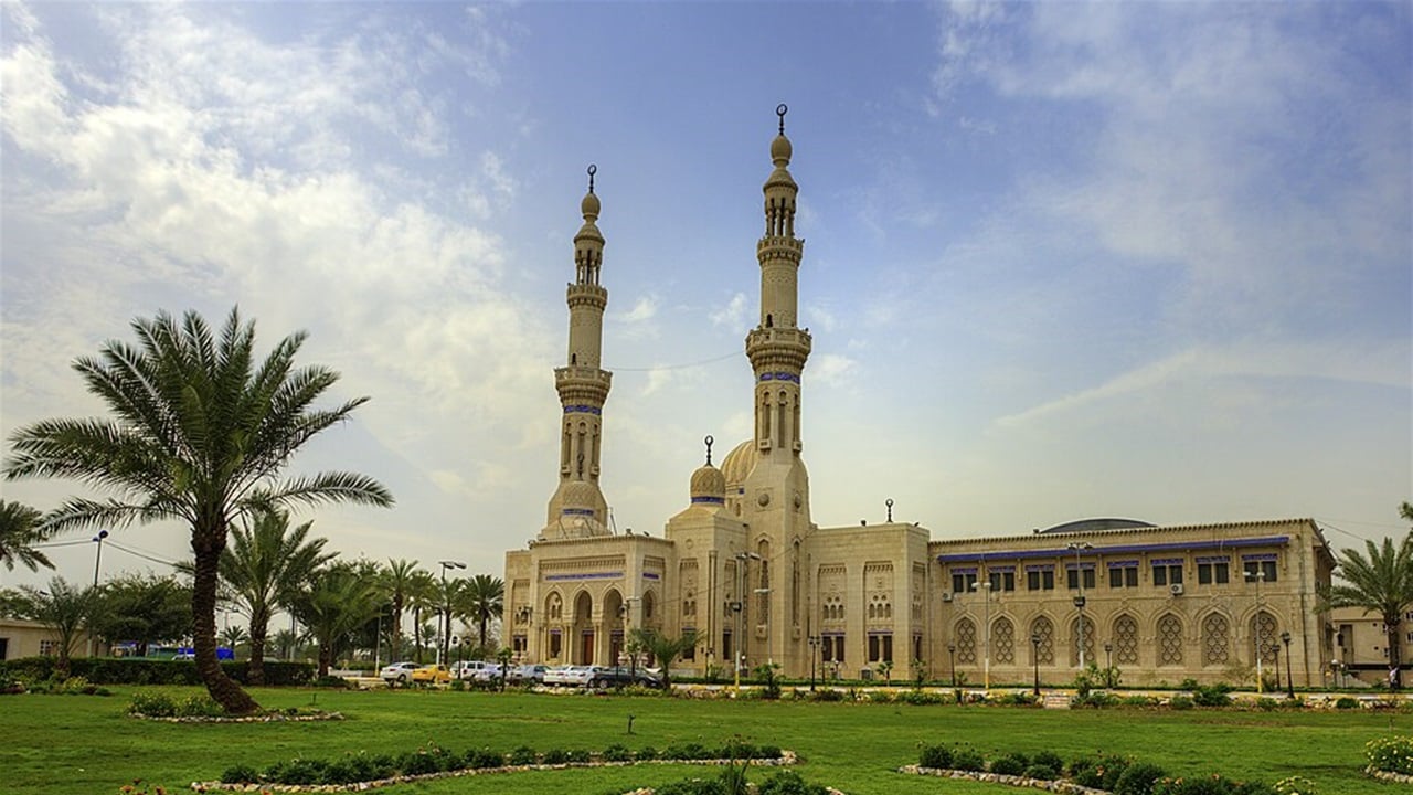 30 دونماً في دائرة الخطر.. ماذا يحصل في جامع أم الطبول؟