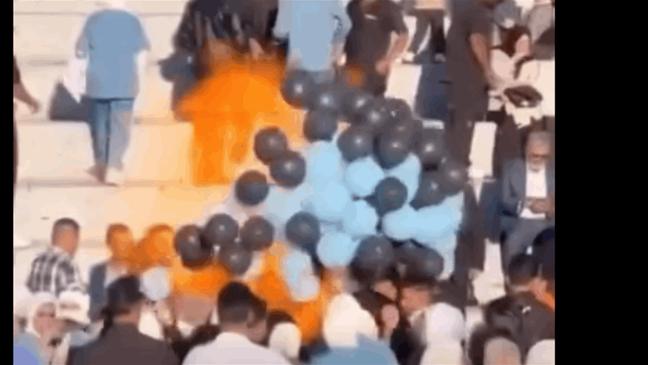 فوضى في حفل تخرّج كلية السلام ببغداد بعد انفجار أسطوانة هيليوم (فيديو)