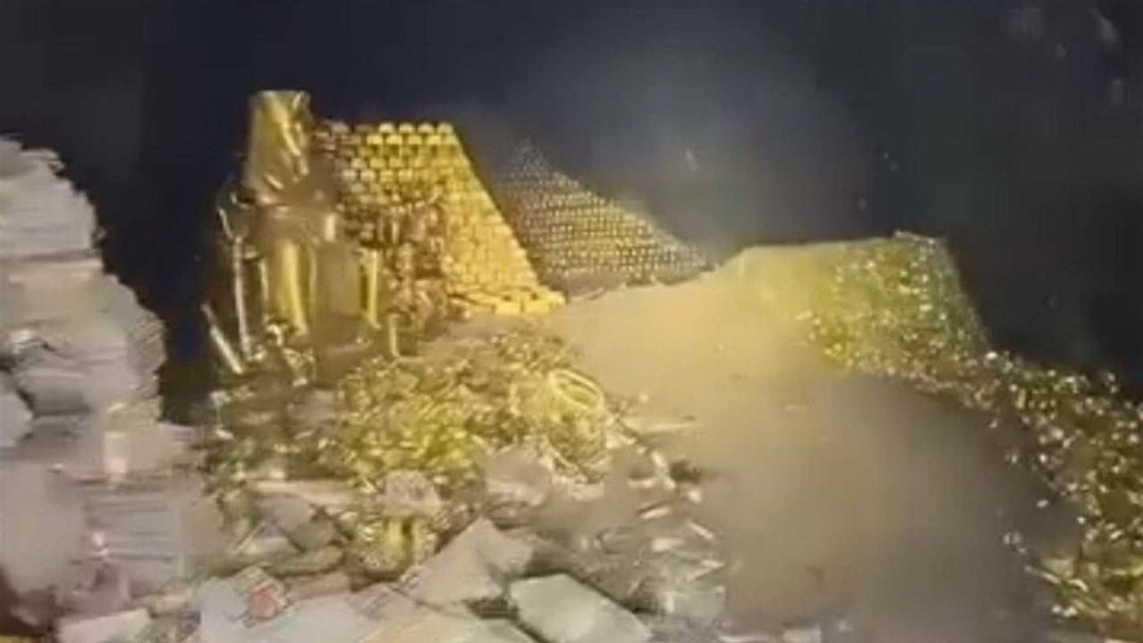 فرق اثارية ومئات السوريين يتوجهون لدرعا بعد معلومات عن اكتشاف &quot;مغارة ذهب&quot;