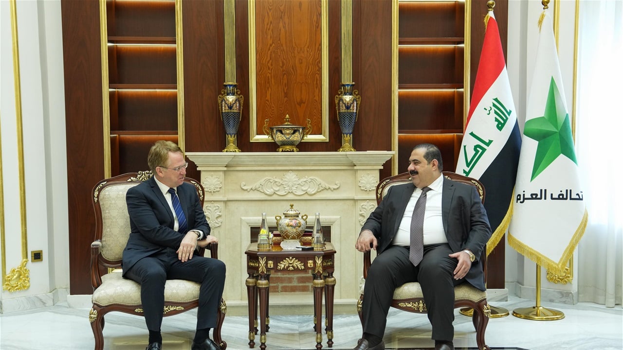 السامرائي يستقبل السفير الفرنسي ويؤكد أهمية تعزيز الحوار بين القوى للحفاظ على الاستقرار السياسي العراقي