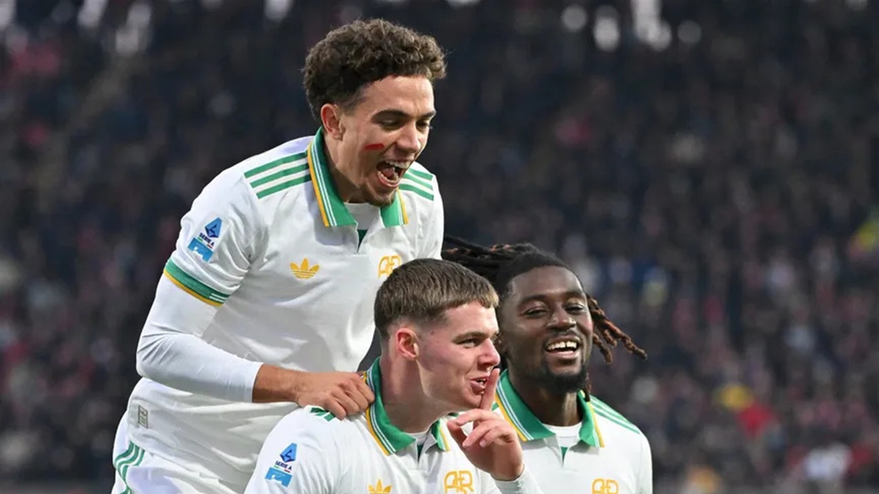 الدوري الإيطالي.. روما ينفرد بالصدارة وينتظر هدية من ميلان