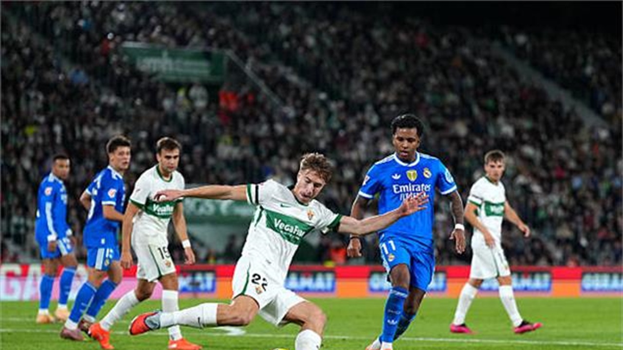 ريال مدريد يعود لصدارة الدوري بعد تعادل مثير مع إلتشي