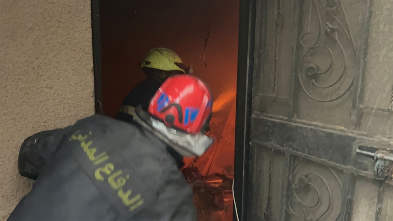 إخماد حريق التهم مخزن للألعاب النارية في منطقة السيدية ببغداد