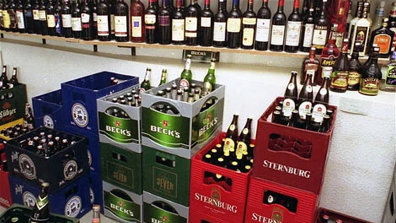 السعودية تعتزم فتح المزيد من محال بيع الخمور