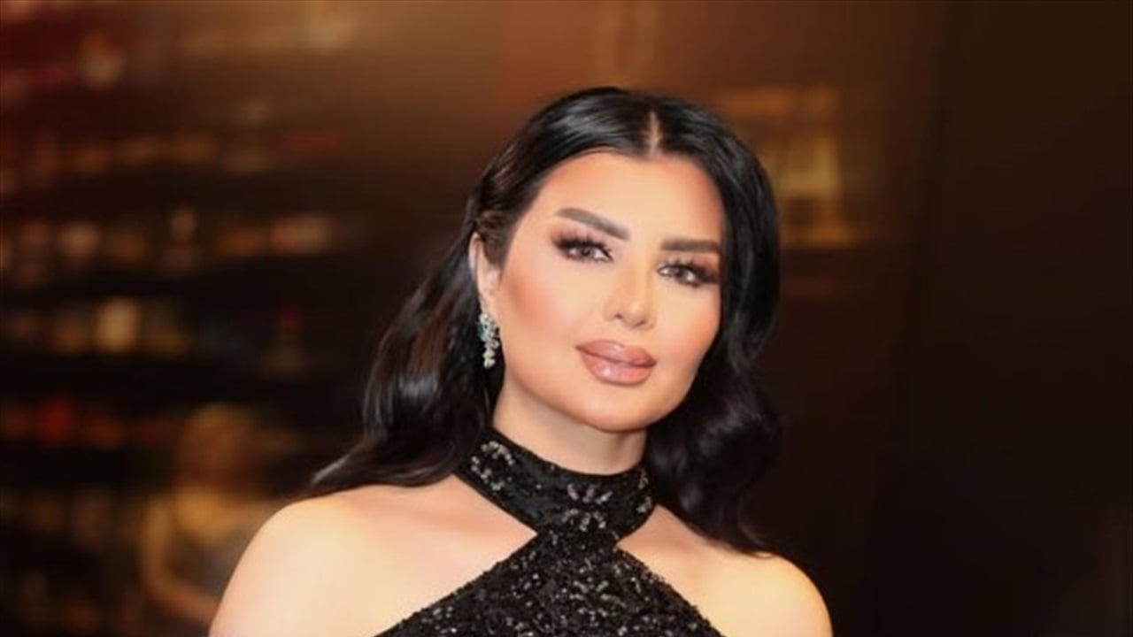 أصيل هميم تحصد جائزة &quot;أفضل صوت نسائي&quot; في مهرجان ضيافة 2025!