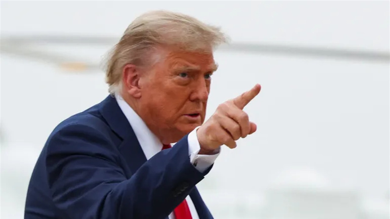 ترامب يسخر من عمر.. ومخطط لطرد الصوماليين