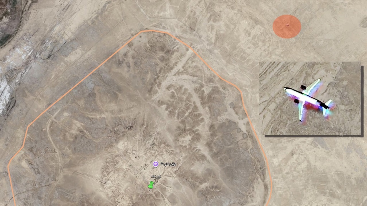 جدل يحتاج لتفسير.. الاقمار الصناعية ترصد طائرة مدنية موجودة في صحراء الوركاء منذ 2021! (صورة)