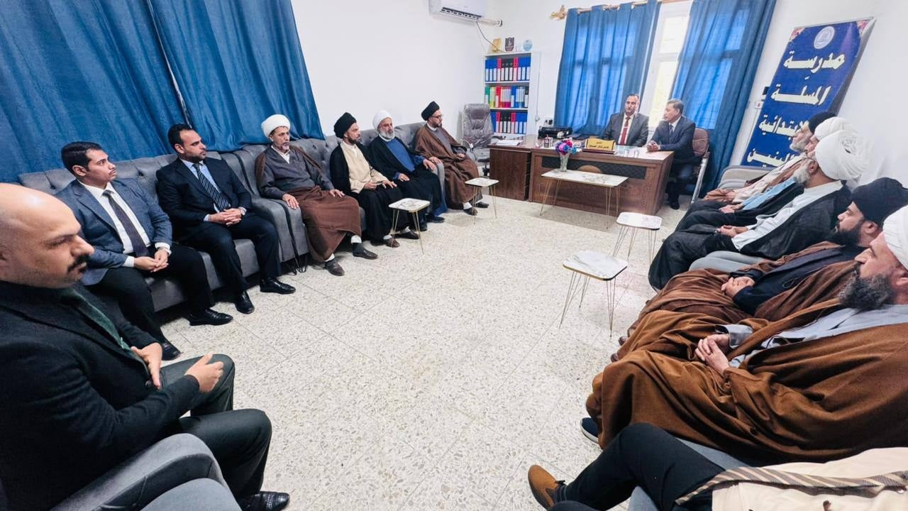 بعد جدل الـ&quot;لطمية&quot;.. السيد الصدر يرسل وفداً &quot;عالي المستوى&quot; لدعم مدرسة في النجف