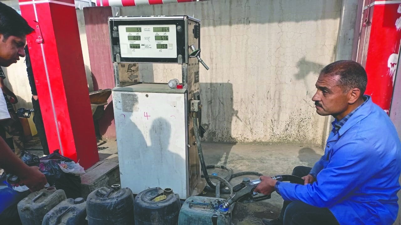 خدمة الكوبون النفطي الإلكتروني: تسهيل للمواطن أم عبء جديد؟