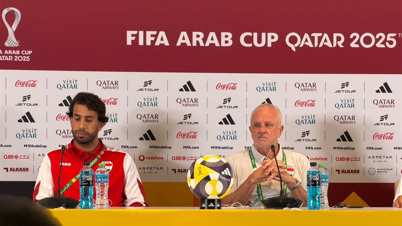 ارنولد يوجه رسالة للاعبي المنتخب الوطني بشأن مباراة البحرين