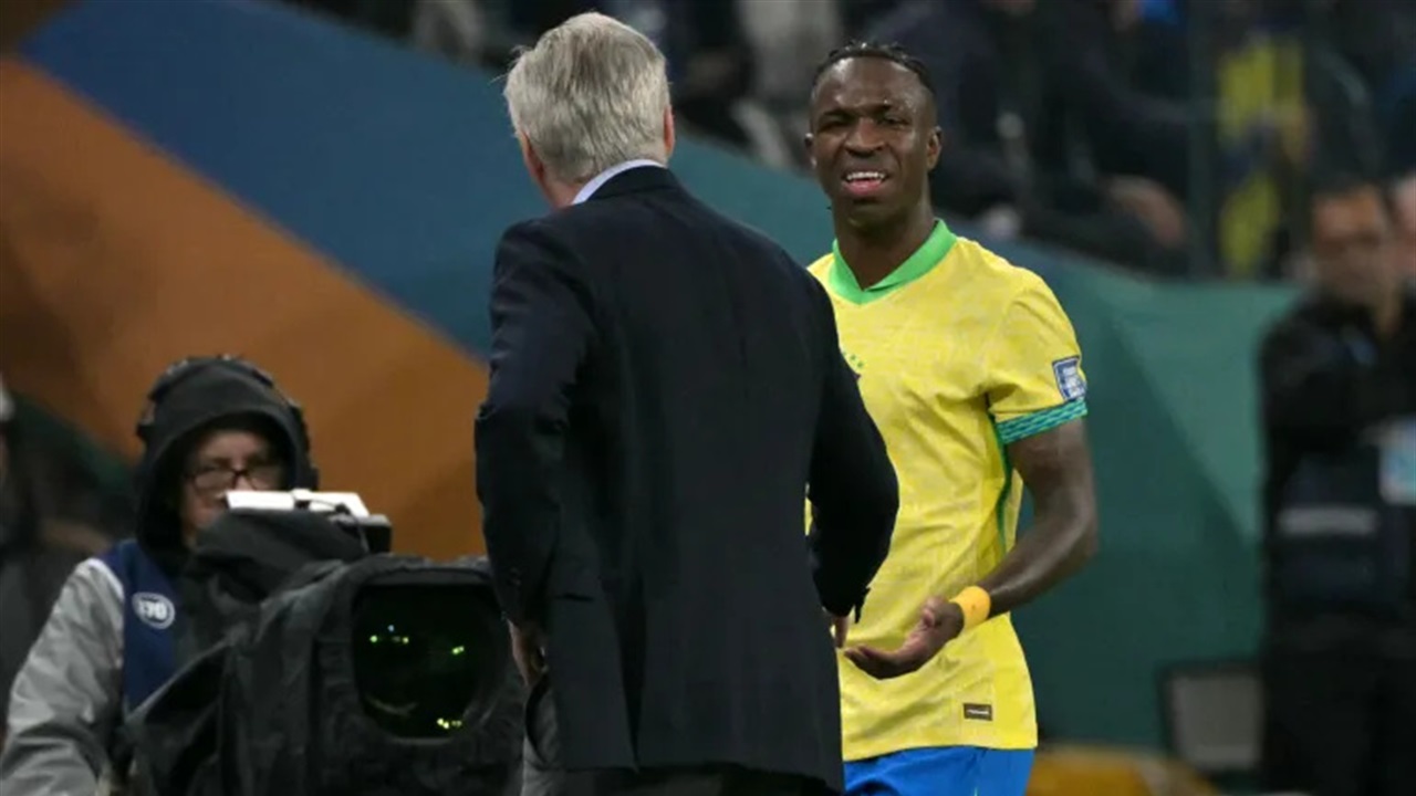 أنشيلوتي يوجه تحذيرا صريحا لفينيسيوس قبل كأس العالم